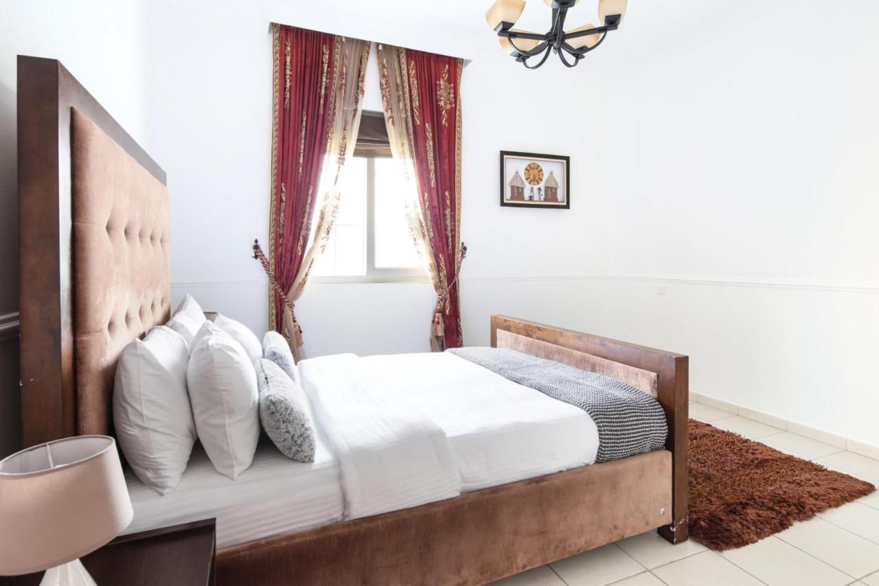 Frank Porter - Arabian Ranches Villa Dubai Eksteriør bilde