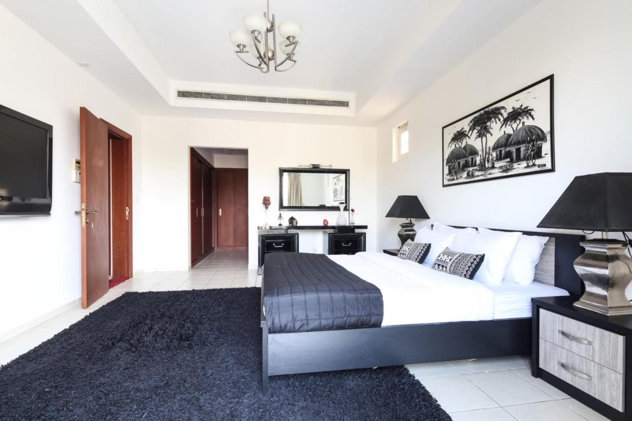Frank Porter - Arabian Ranches Villa Dubai Eksteriør bilde