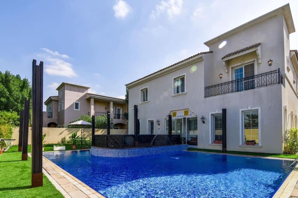 Frank Porter - Arabian Ranches Villa Dubai Eksteriør bilde